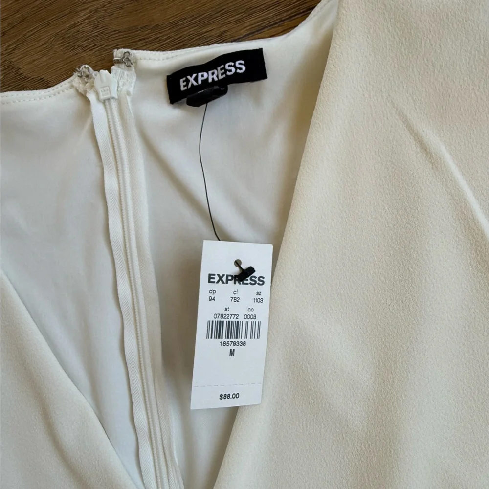 Express - Picture 3 of 4